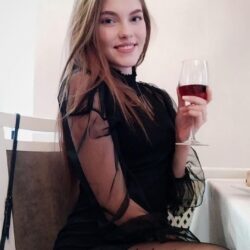 Denizli Vip Escort Bayan Öykü