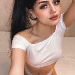 İzmir Eve Gelen Escort Bayan Dilara 