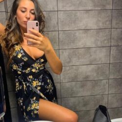 İzmir Gecelerin Kraliçesi Escort Bayan Elvan