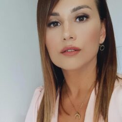 Karşıyaka Dul Escort Bayan Yeşim
